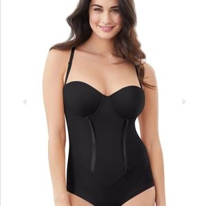 Maidenform shape wear 38D